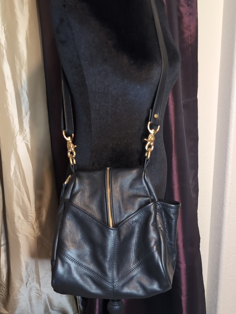 Elie Handbags Handcrafted Black Leather Teardrop Purse with Brass Hardware